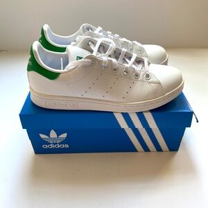 ADIDAS STAN SMITH YOUTH SIZE 5 / WOMENS SIZE 7 USA